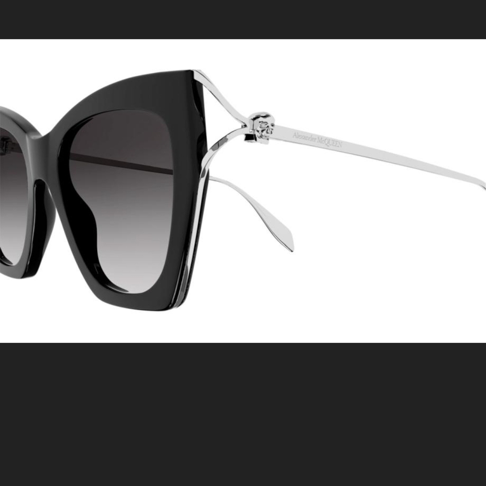 Alexander McQueen Black Sunglasses Made In Italy. AM0375S 001 53/ 19 145 XL - Picture 10 of 11